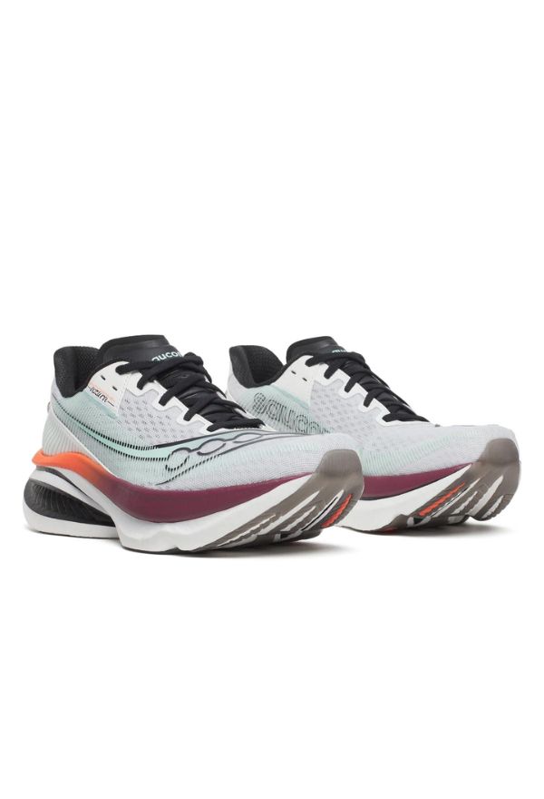 Saucony Endorphin Azura vue coté